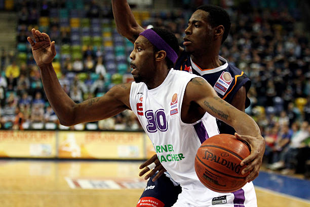 库里的防守 库里的防守